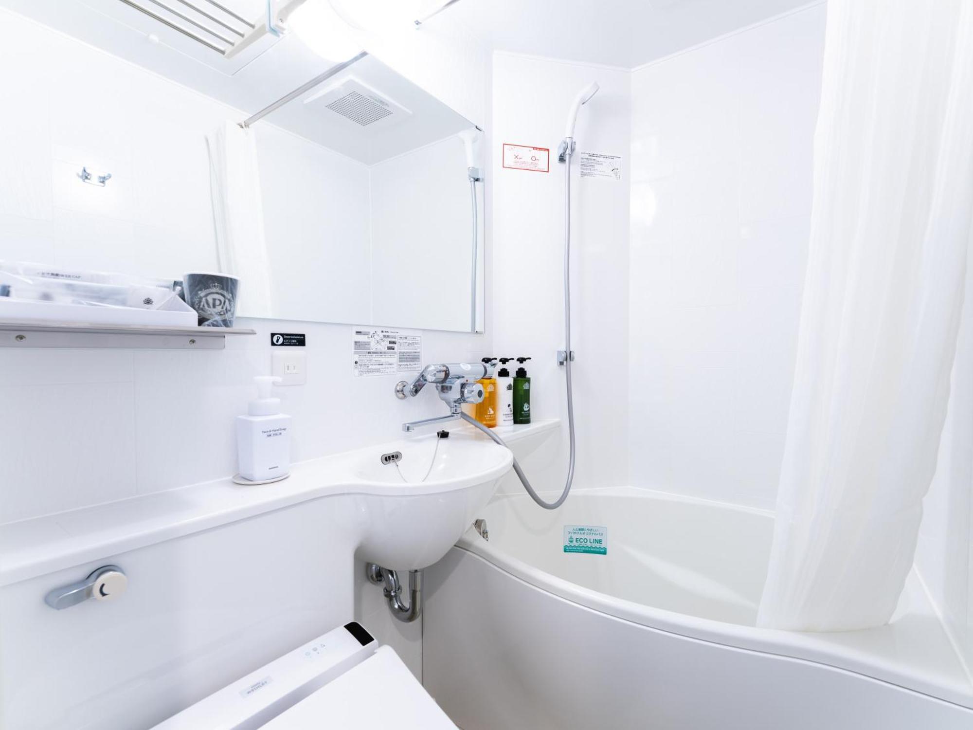 Apa Hotel Shimbashi Toranomon Токіо Екстер'єр фото